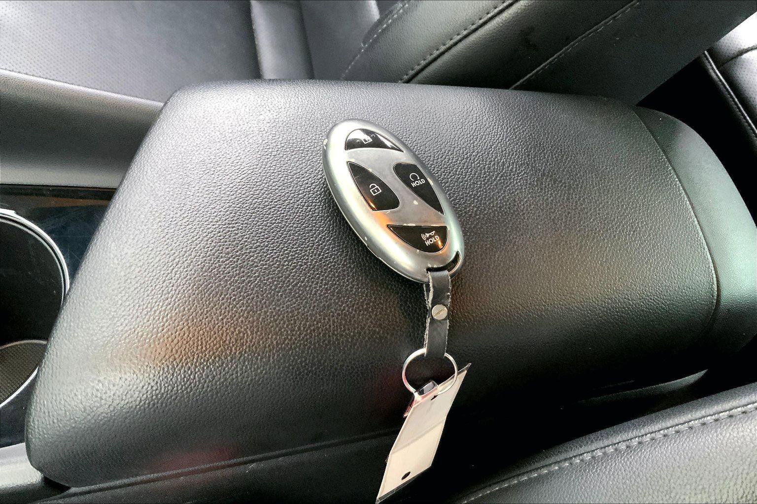 Used 2024 Hyundai Elantra Limited image 12