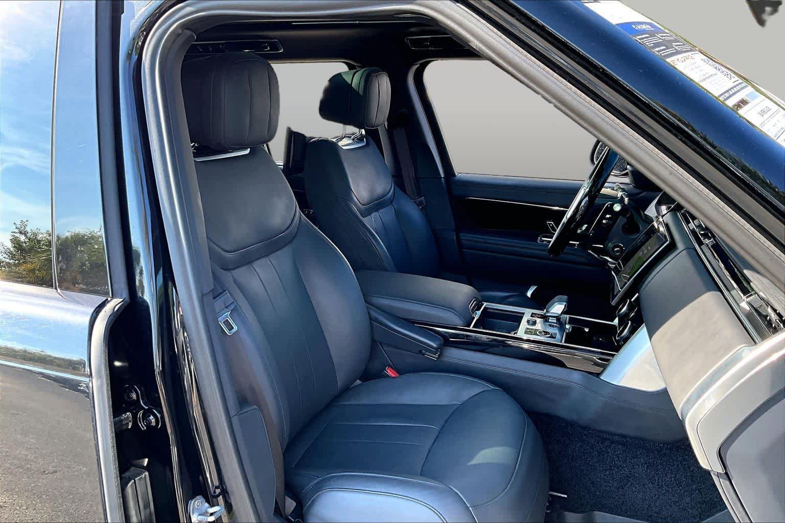 Used 2023 Land Rover Range Rover Autobiography AWD/4WD image 23