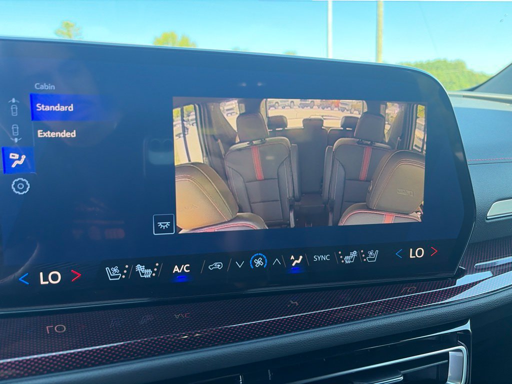 New 2027 Chevrolet Traverse RS w/ LPO, Floor Liner Package AWD/4WD image 26