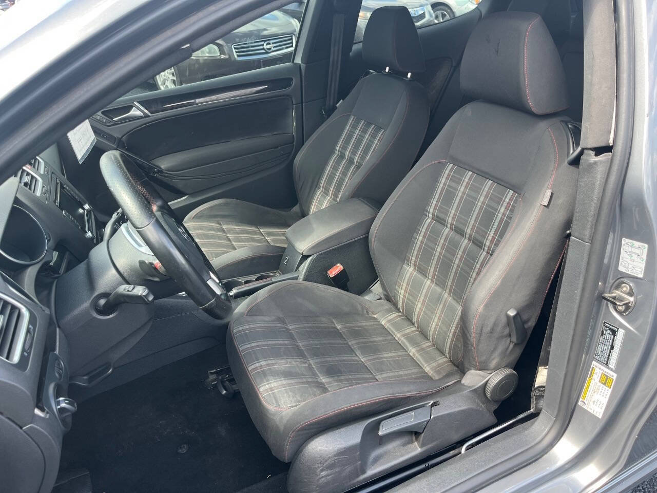 Used 2011 Volkswagen GTI 2-Door FWD image 13