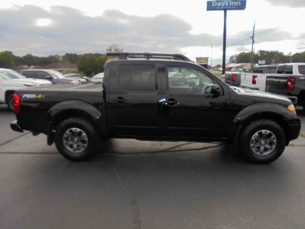 Used 2014 Nissan Frontier PRO-4X w/ Pro-4x Luxury Package image 2