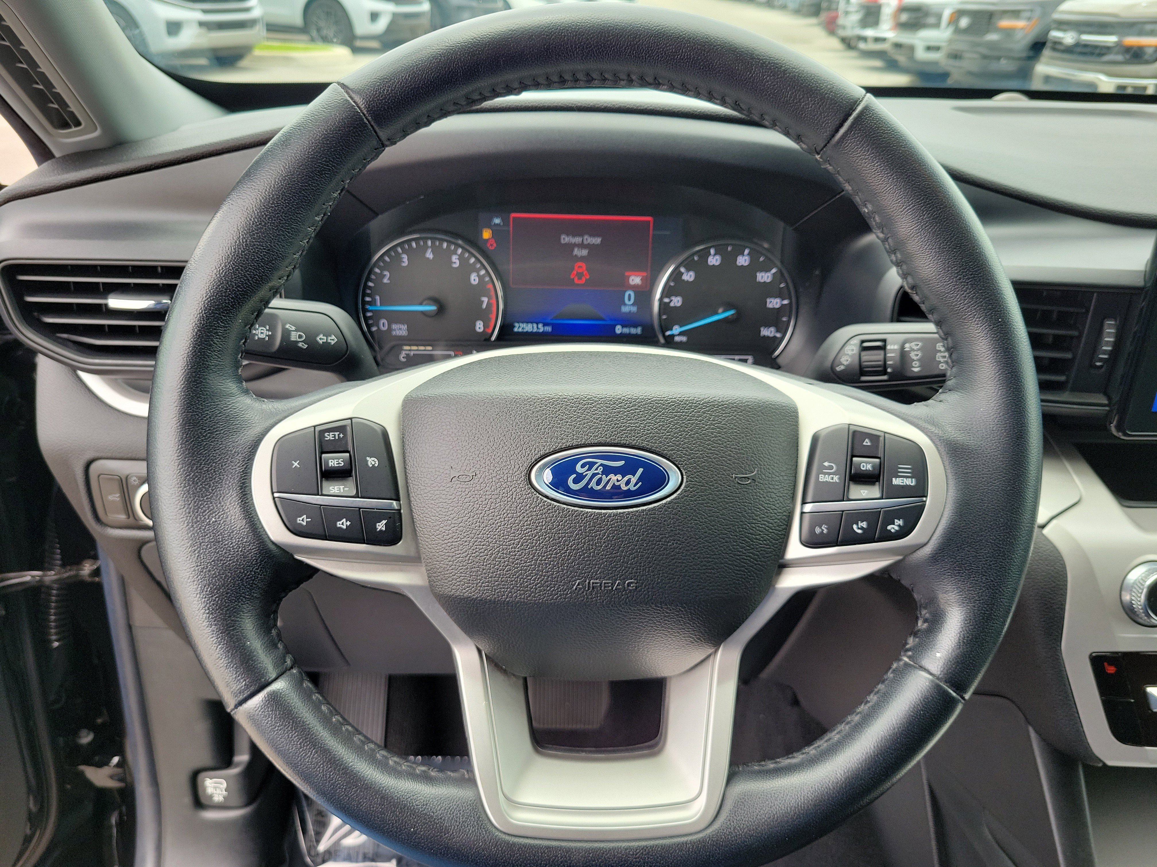 Used 2023 Ford Explorer XLT RWD image 21