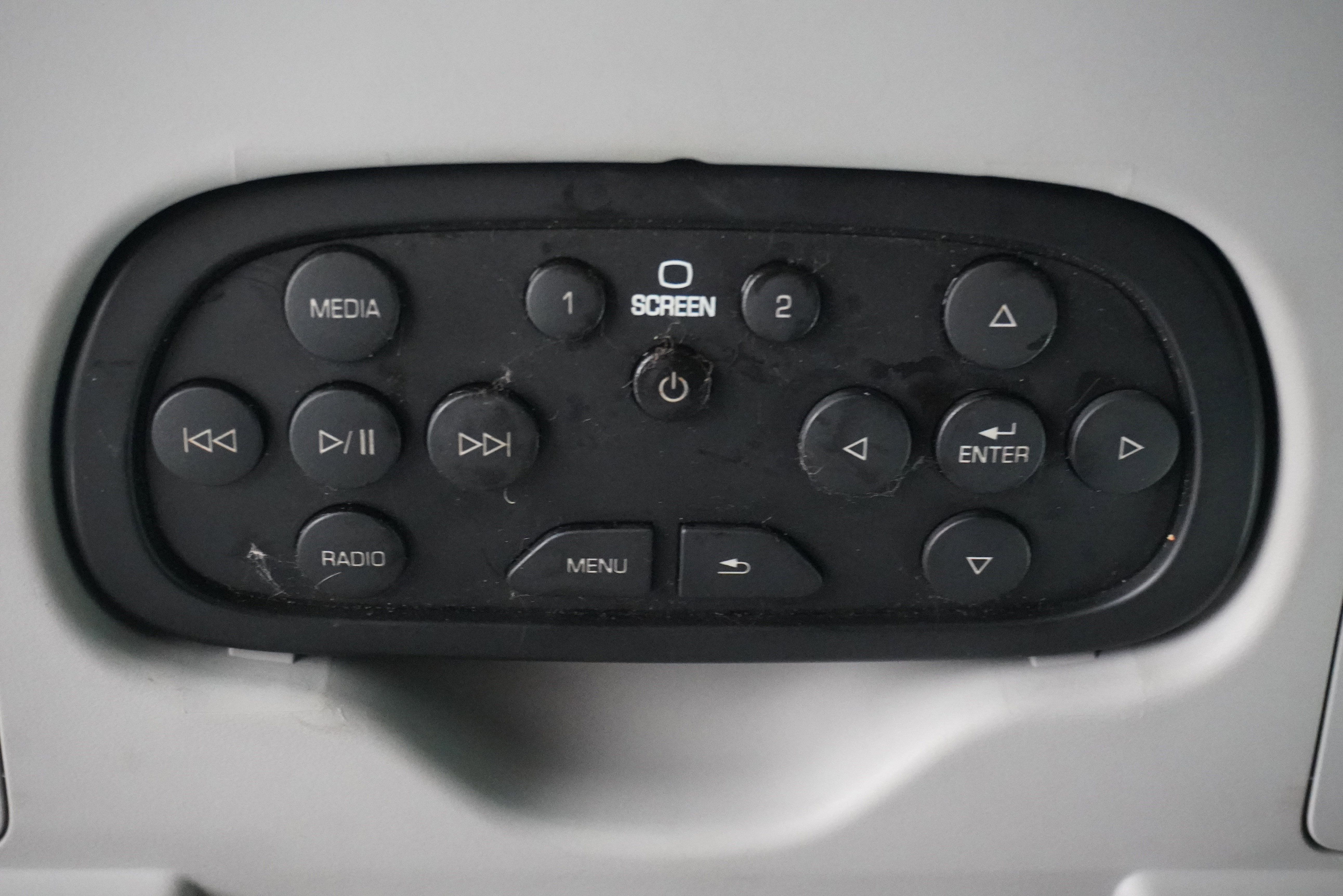 Used 2016 Chevrolet Suburban LTZ image 15