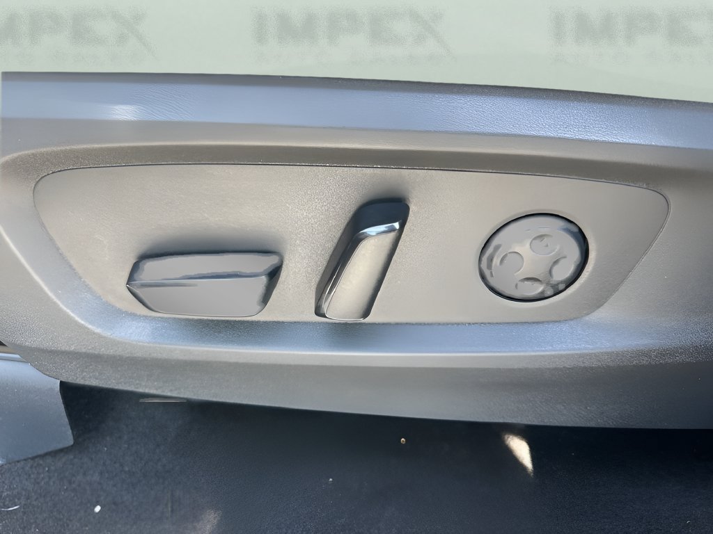 Used 2023 INFINITI QX60 Luxe AWD/4WD image 10