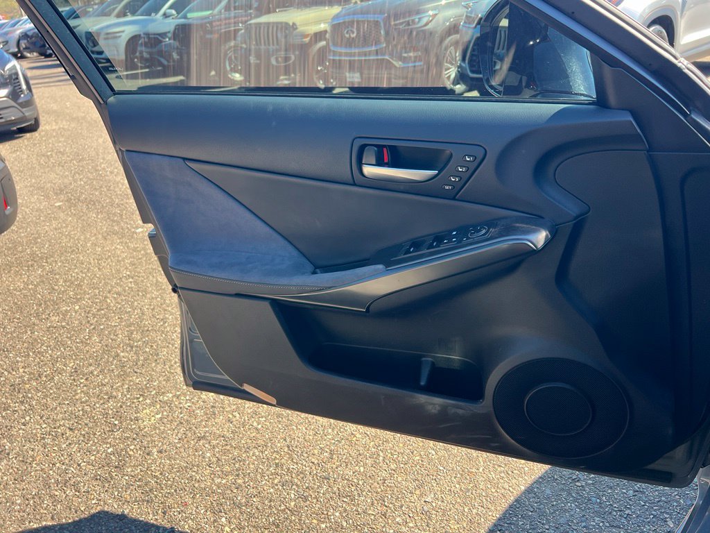 Used 2022 Lexus IS 500 RWD image 19