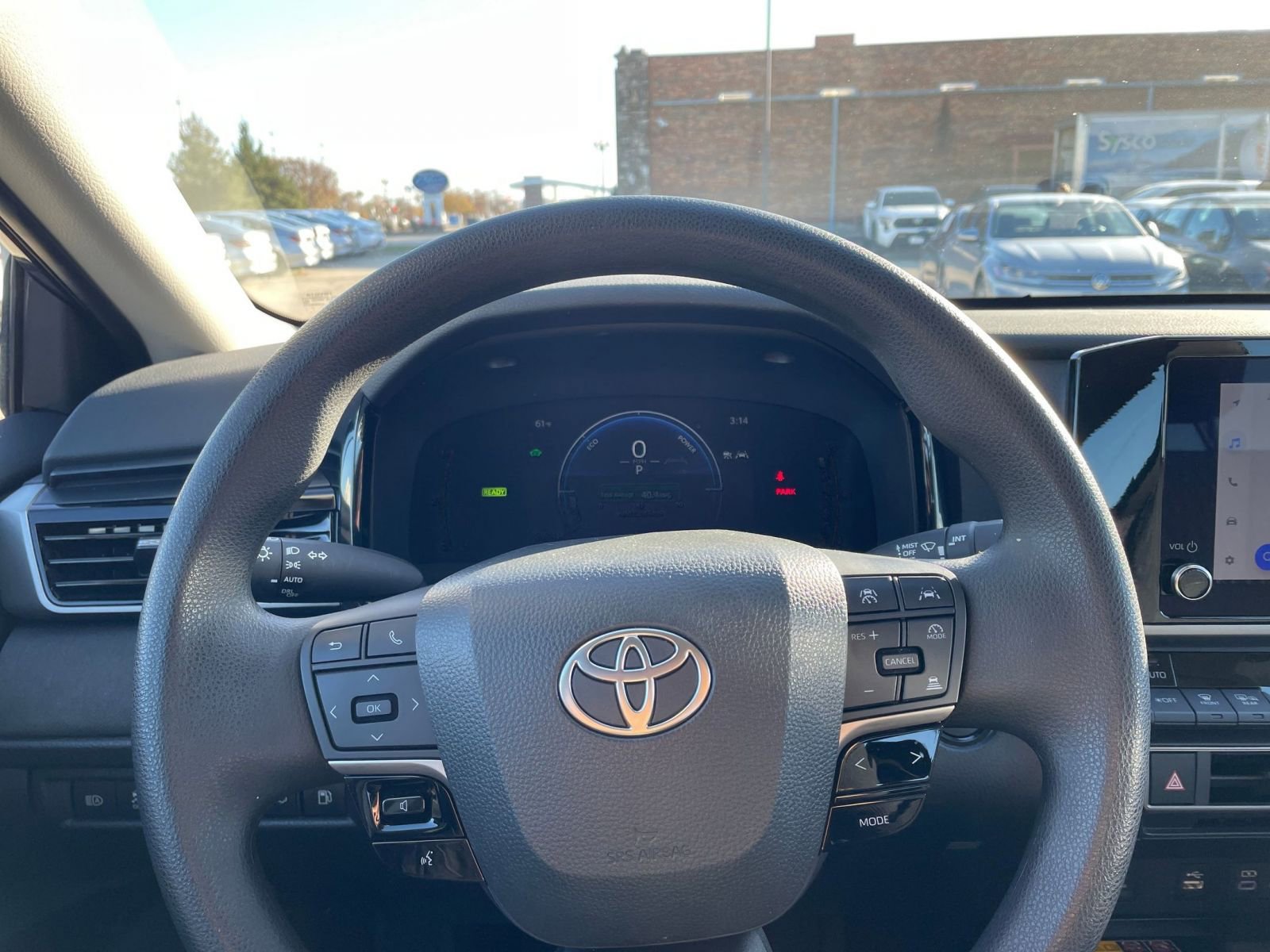 Used 2025 Toyota Camry LE image 34
