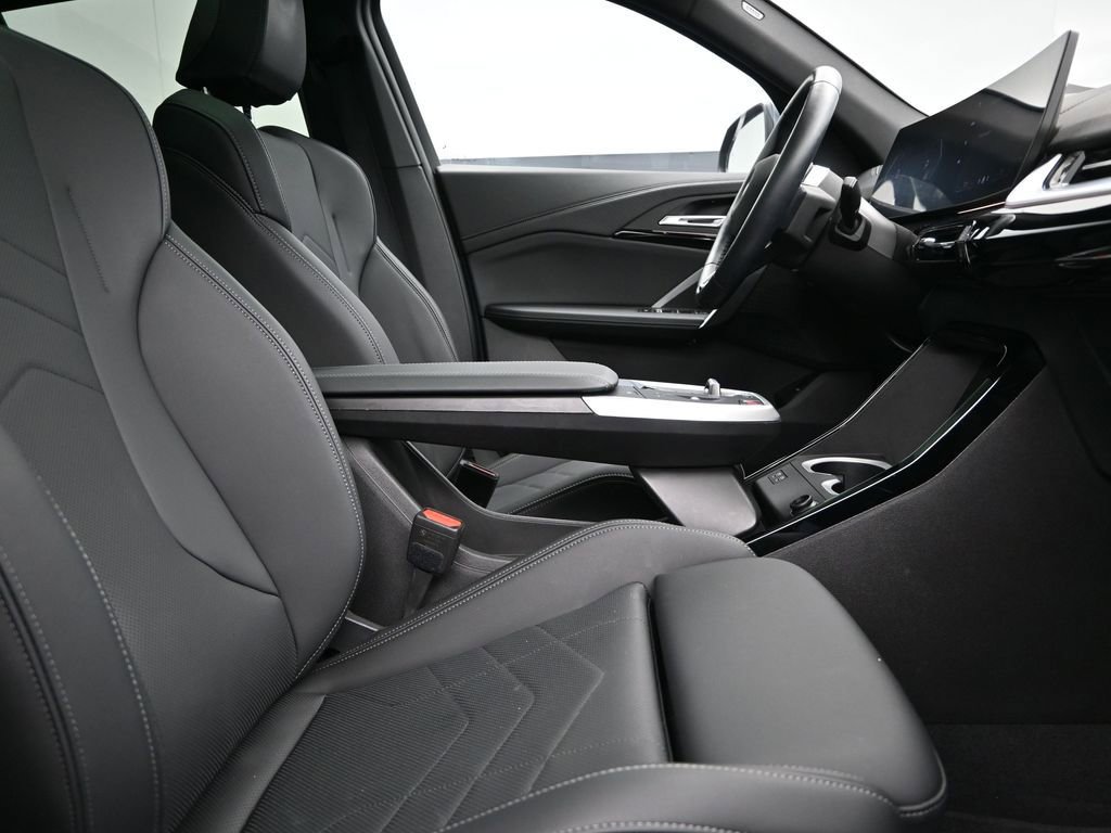 Certified 2025 BMW X2 xDrive28i image 25