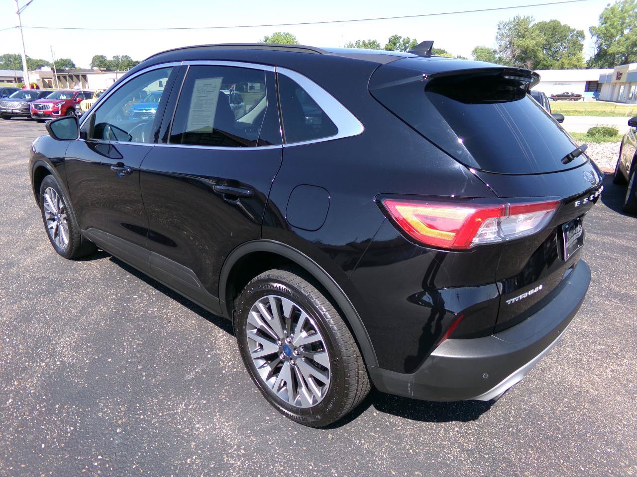 Used 2022 Ford Escape Titanium AWD/4WD image 7