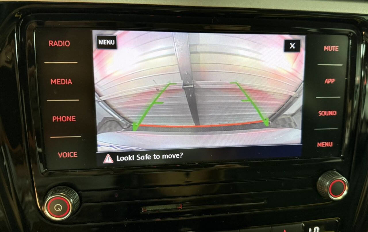 Used 2020 Volkswagen Passat 2.0T SE image 12