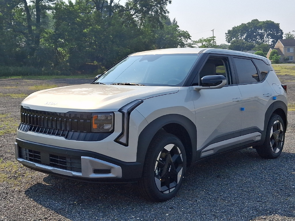 New 2027 Kia Seltos S AWD/4WD image 2