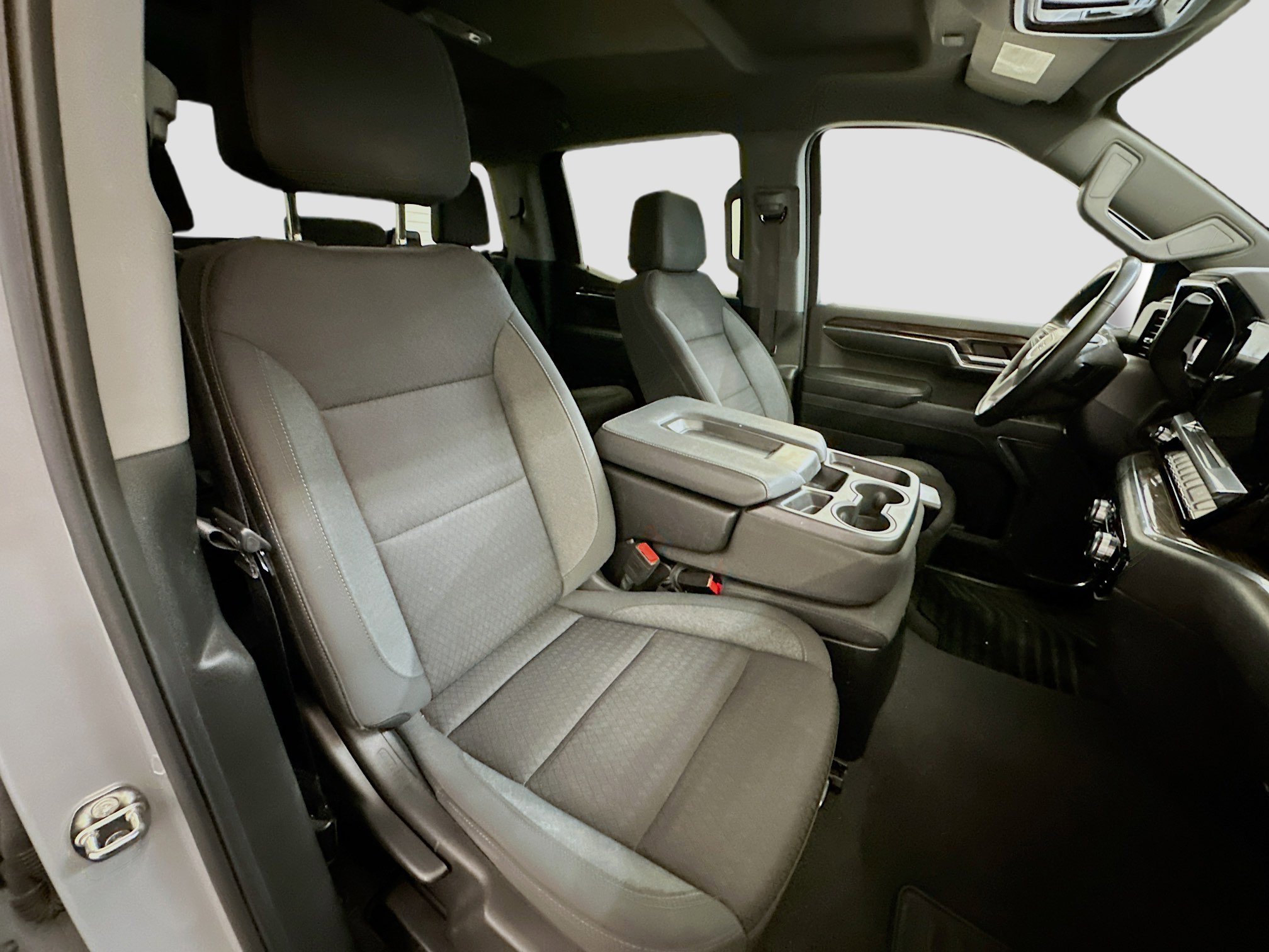 Used 2024 GMC Sierra 1500 Elevation image 32