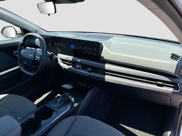 Used 2025 Kia K4 FWD image 27