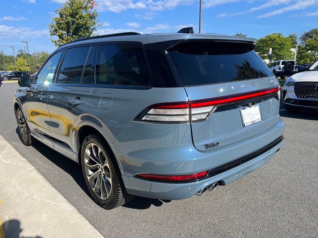 Used 2026 Lincoln Aviator AWD image 6