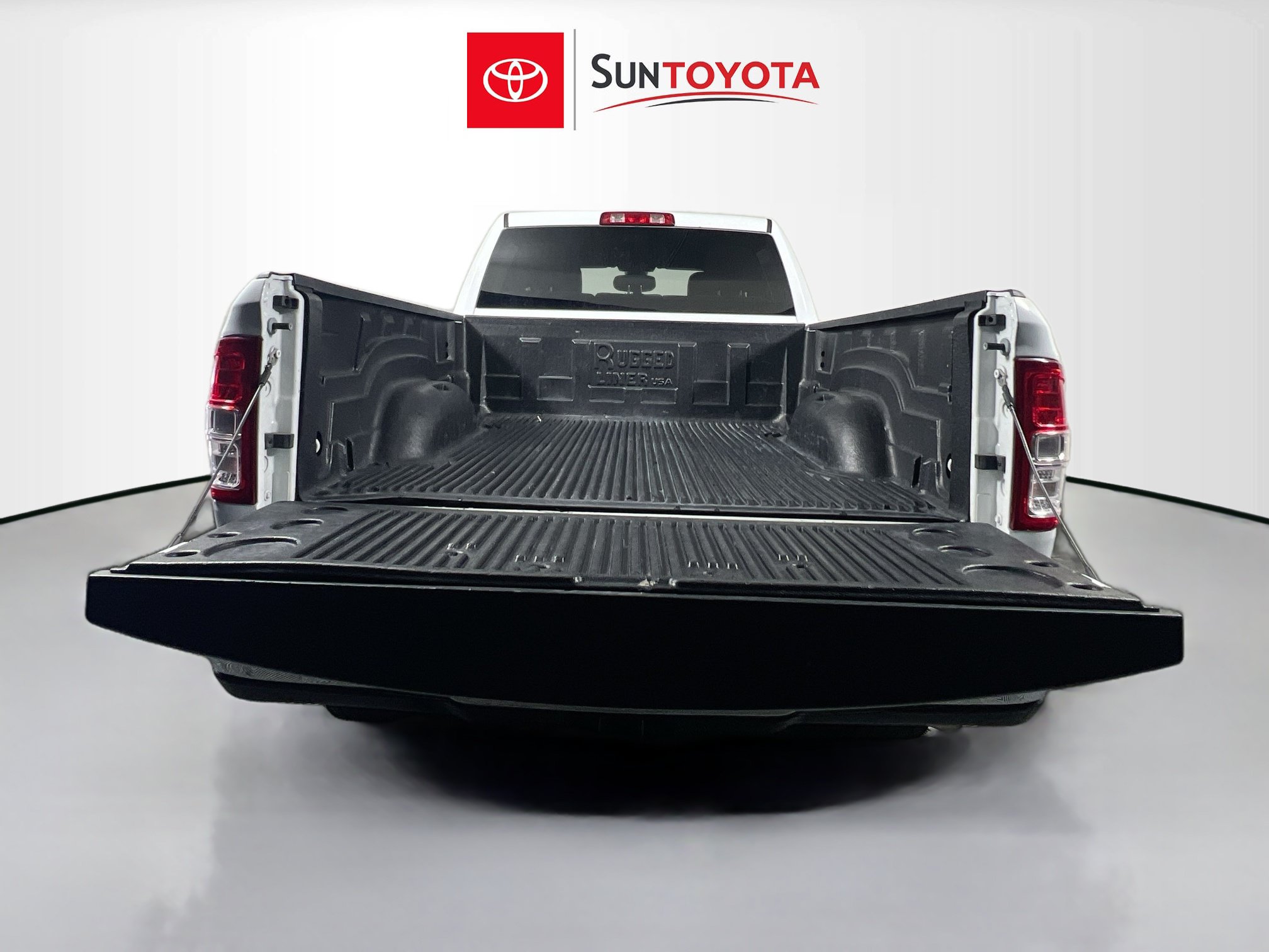 Used 2024 RAM 2500 Big Horn AWD/4WD image 34