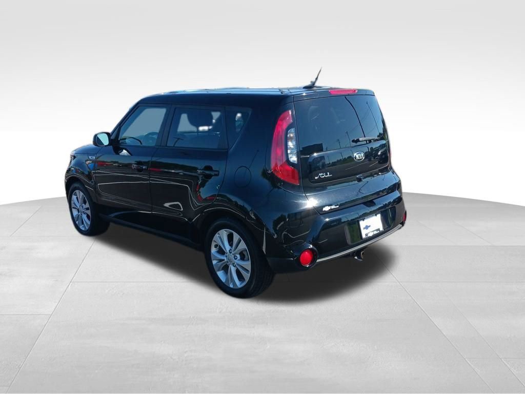 Used 2016 Kia Soul + image 3