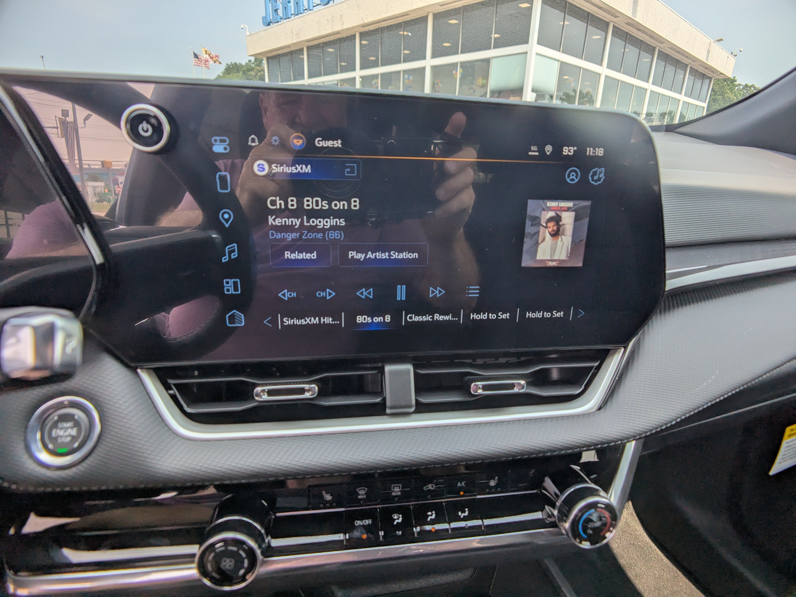 New 2027 Chevrolet Equinox LT w/ Safety and Technology Package FWD image 17