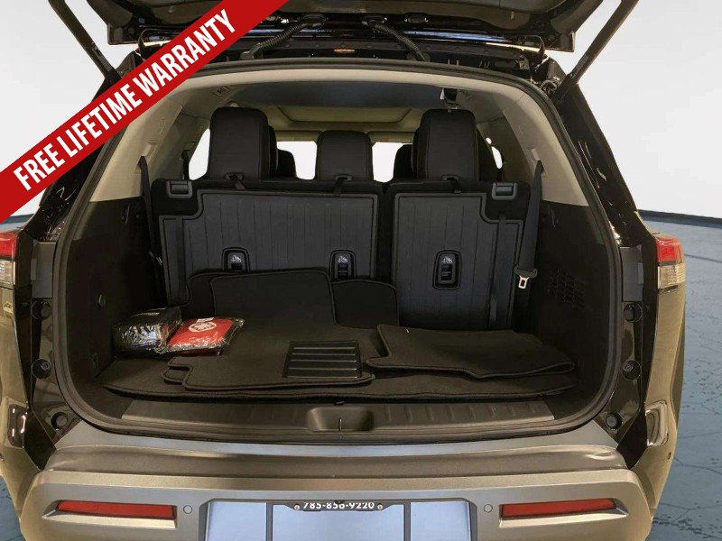 New 2026 Nissan Pathfinder Platinum w/ Cargo Package AWD/4WD image 31