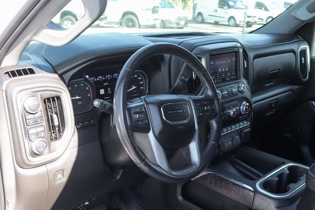 Used 2022 GMC Sierra 2500 Denali w/ Denali Ultimate Package AWD/4WD image 25