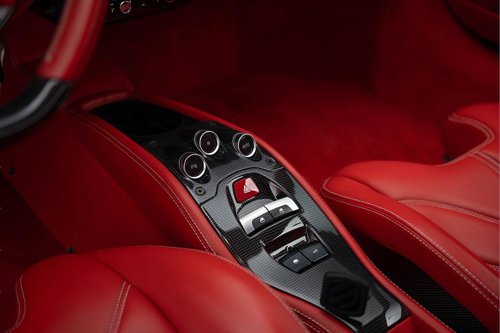 Used 2014 Ferrari 458 Spider RWD image 31
