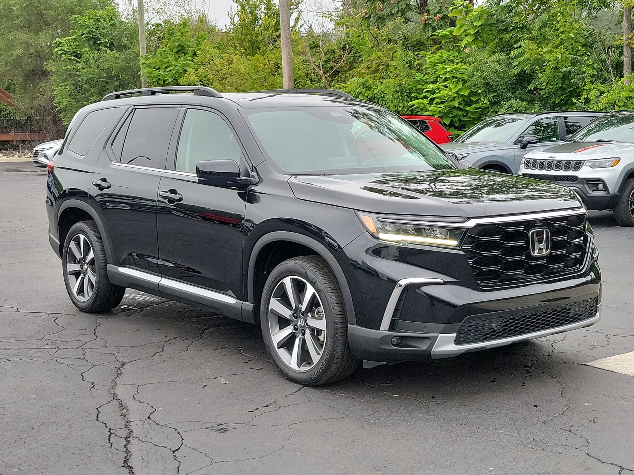 Certified 2023 Honda Pilot Elite image 2