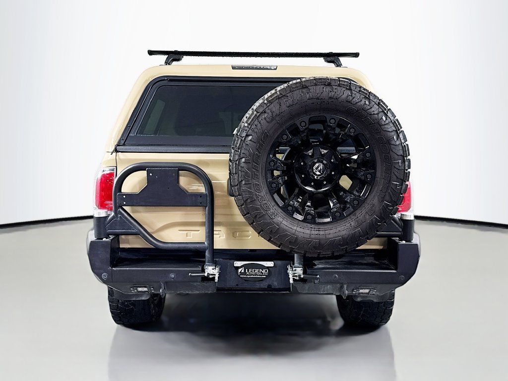 Used 2020 Toyota Tacoma TRD Off-Road w/ Technology Package AWD/4WD image 7