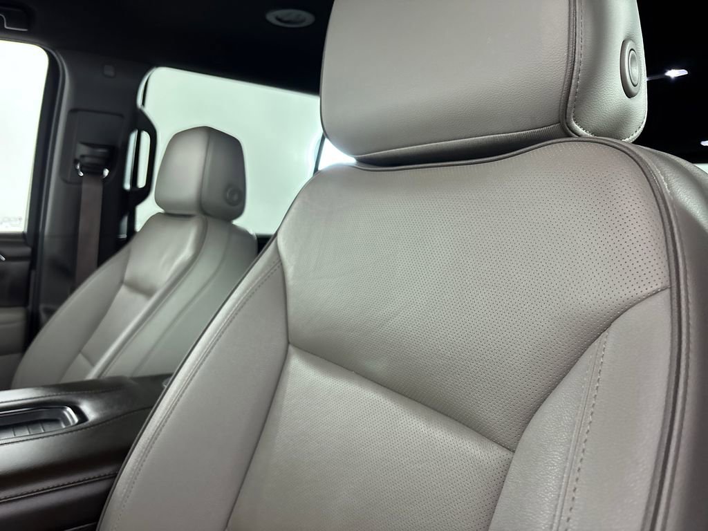 Used 2023 GMC Yukon SLT image 10
