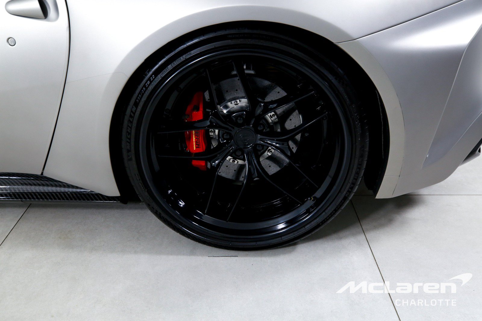Used 2016 Ferrari F12 Berlinetta RWD image 25