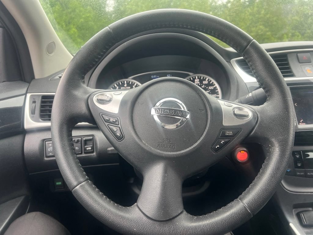 Used 2019 Nissan Sentra SV FWD image 11