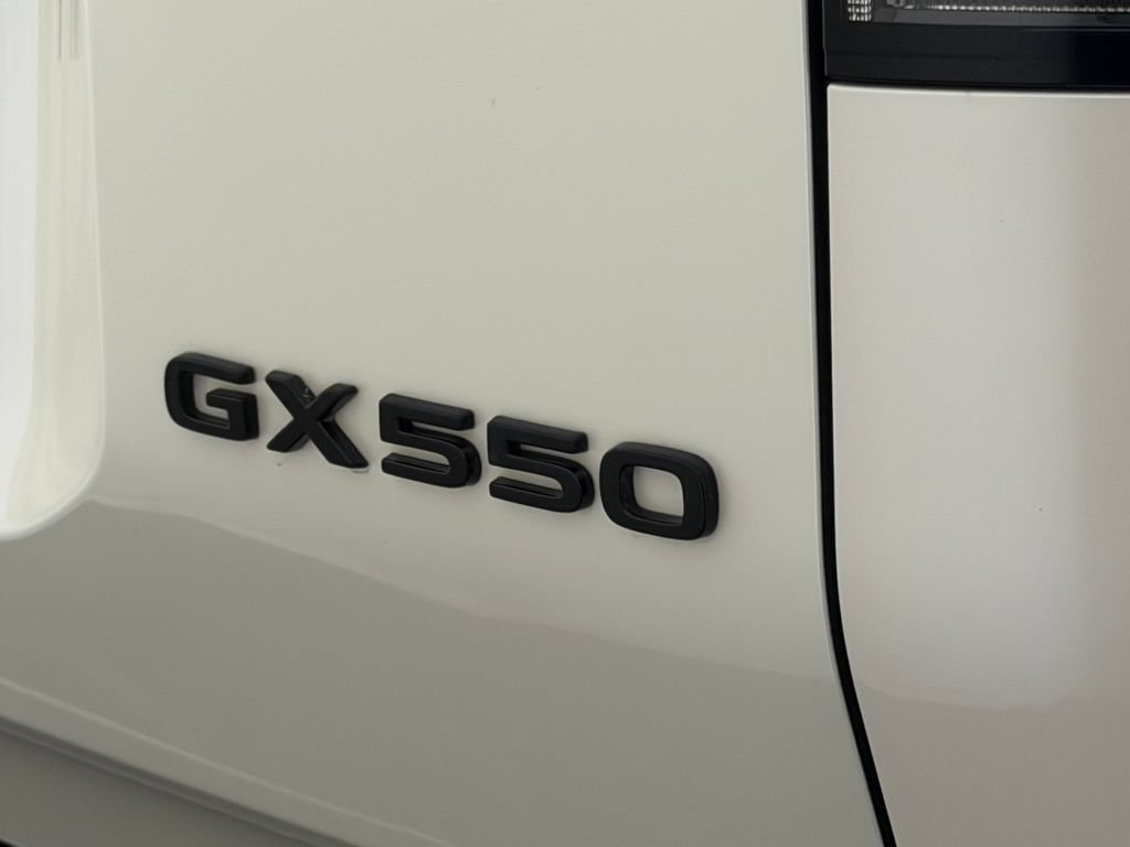 Used 2024 Lexus GX 550 AWD/4WD image 23