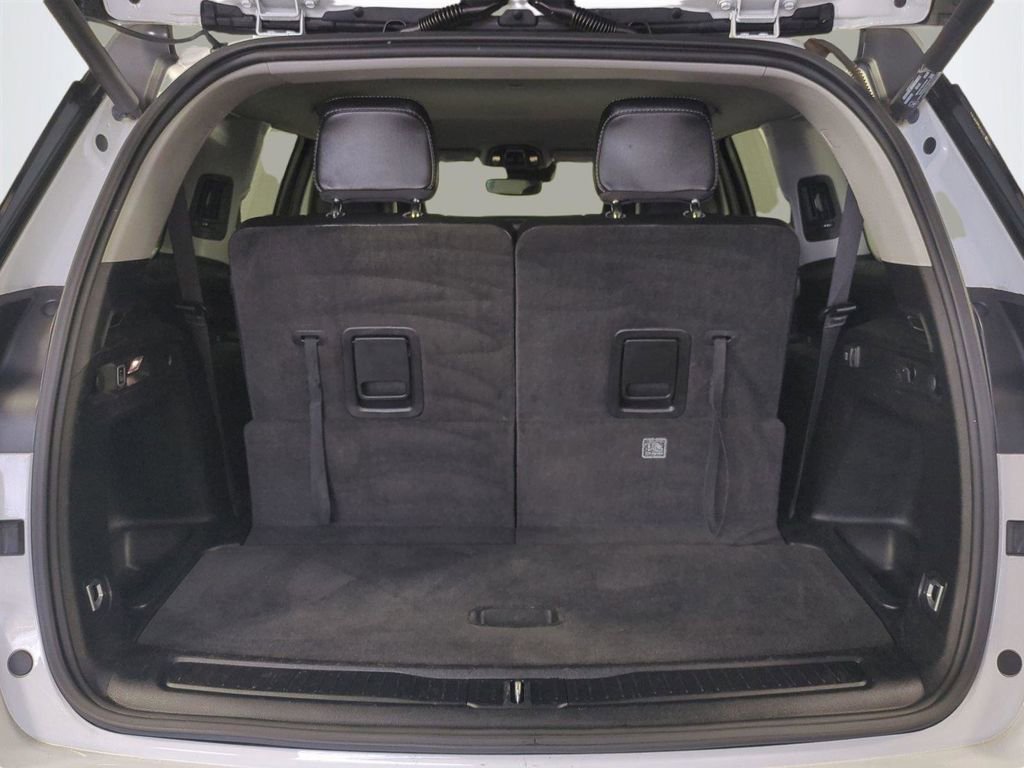 Used 2022 Jeep Grand Cherokee L Limited RWD image 14
