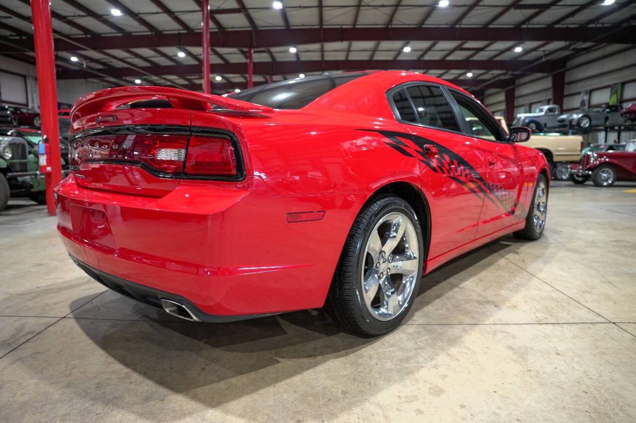 Used 2014 Dodge Charger SXT image 8