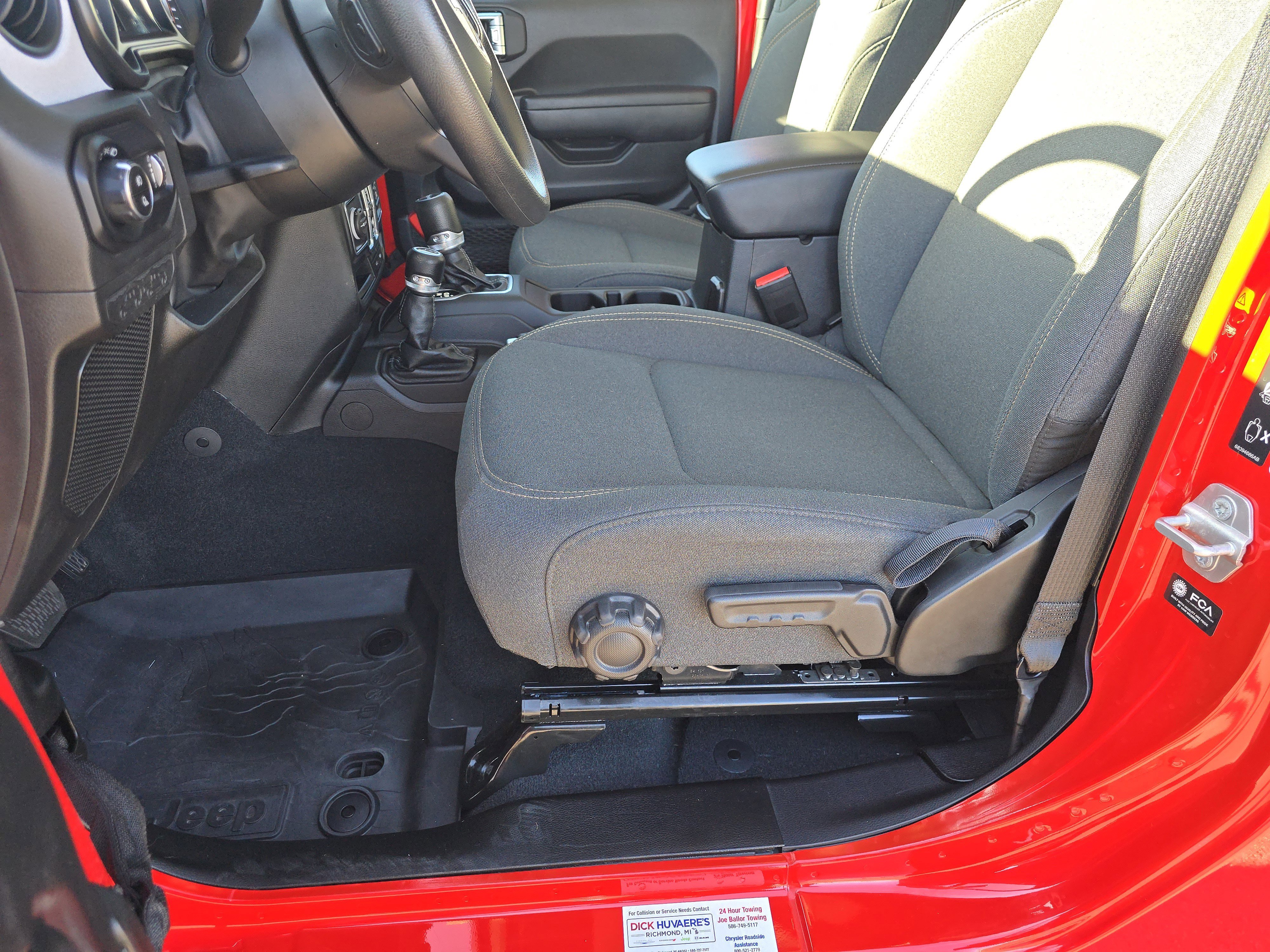 Used 2024 Jeep Gladiator Sport image 16