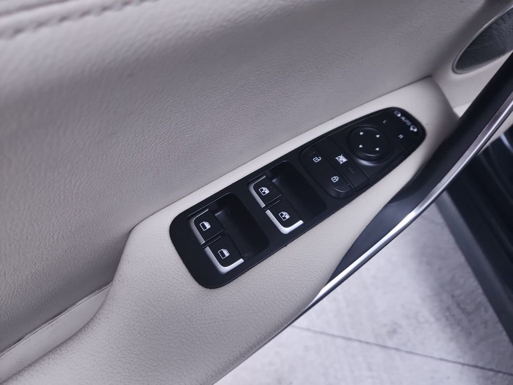 Certified 2023 Kia Stinger GT-Line w/ Sun & Sound Package AWD/4WD image 19