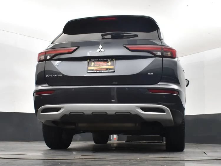 Used 2024 Mitsubishi Outlander FWD image 13