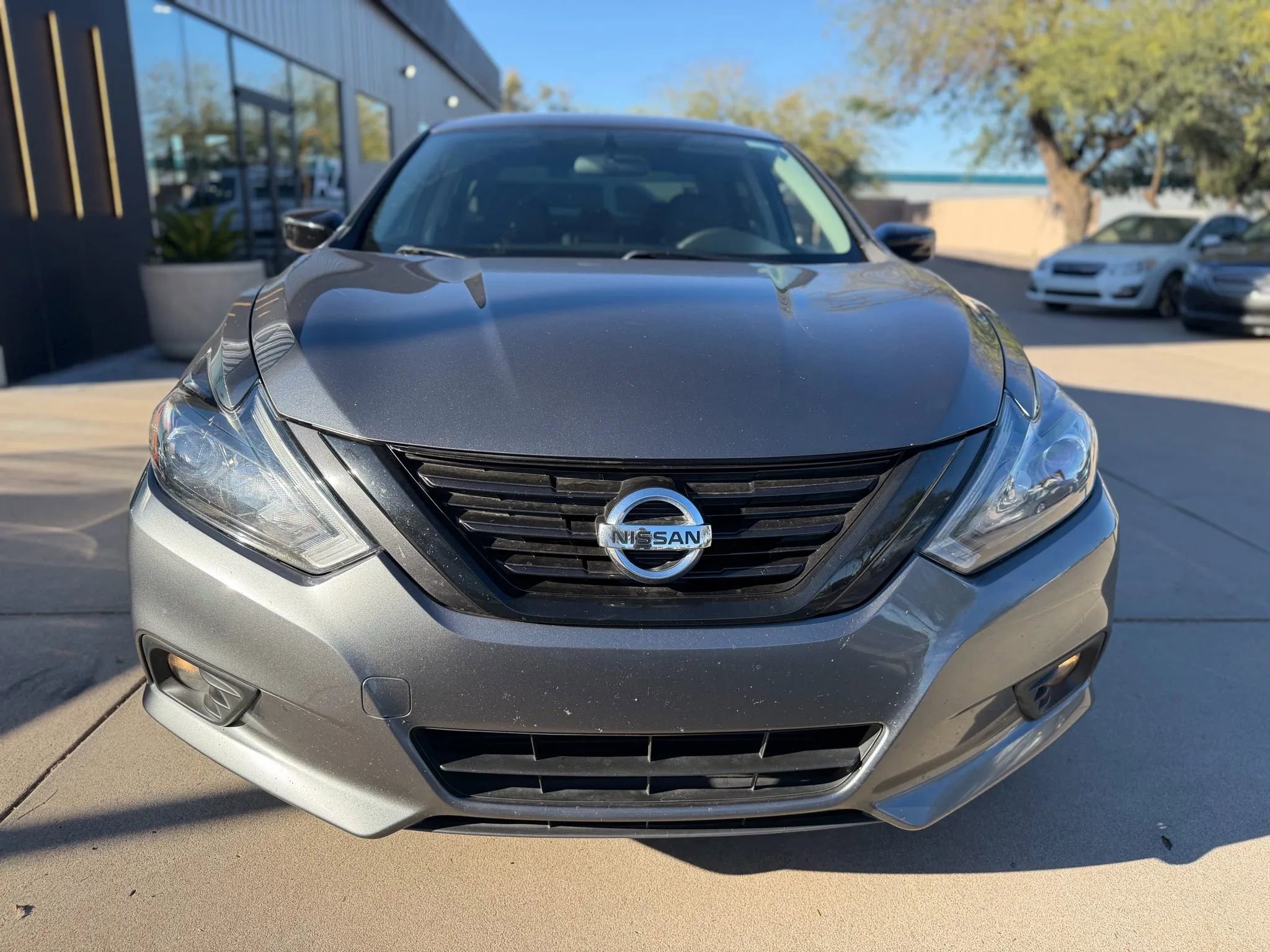 Used 2018 Nissan Altima 2.5 SR w/ SR Midnight Edition image 2