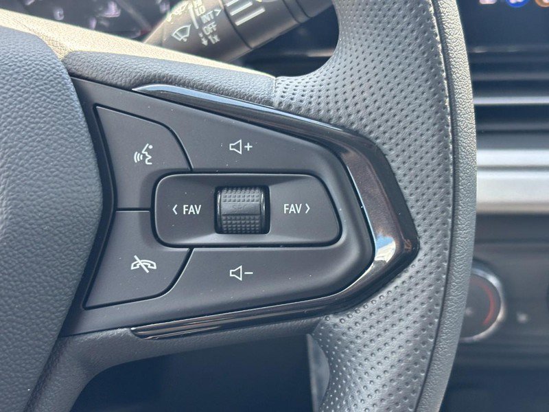 New 2026 Chevrolet Trax LS w/ LS Convenience Package FWD image 13