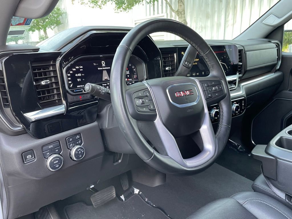 Used 2025 GMC Sierra 1500 SLT AWD/4WD image 9
