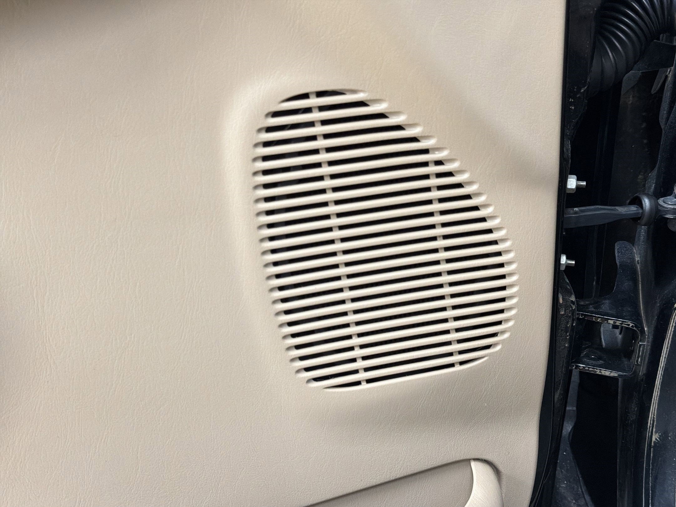 Used 2004 Ford Excursion Limited image 20