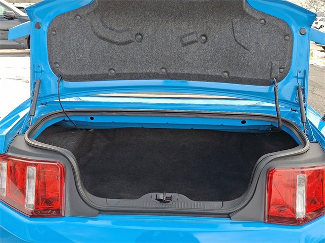 Used 2010 Ford Mustang Convertible image 27