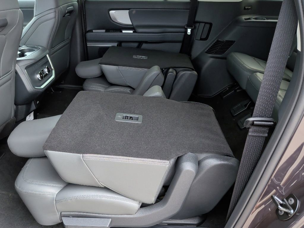 New 2026 Ford Expedition Max Active RWD image 37