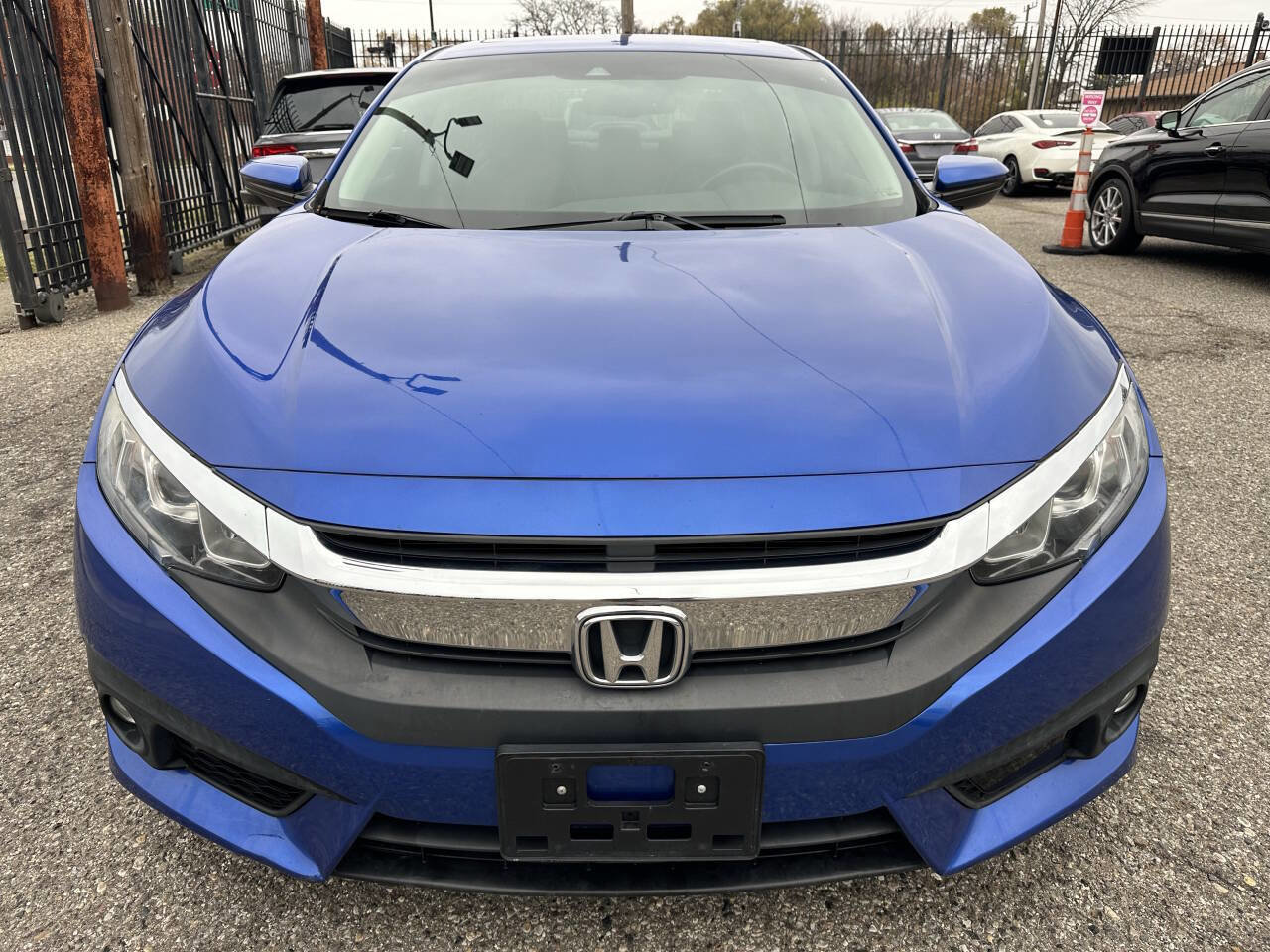 Used 2017 Honda Civic EX-L image 2