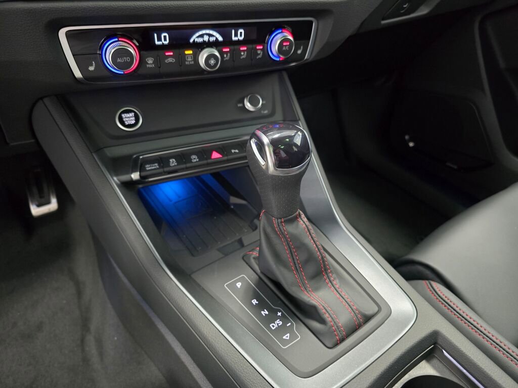 New 2025 Audi Q3 2.0T Premium Plus image 16