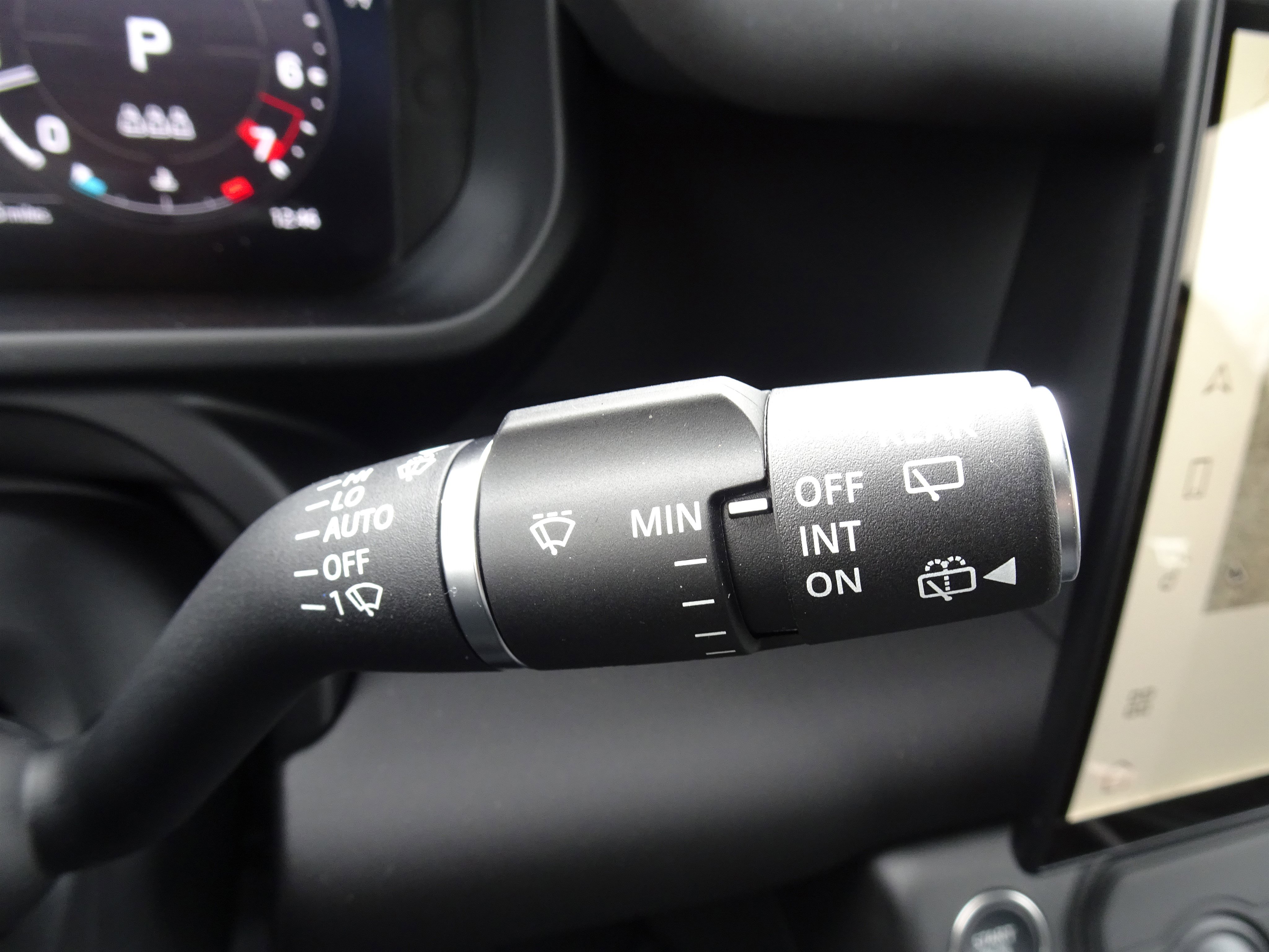 New 2026 Land Rover Defender 110 S image 27