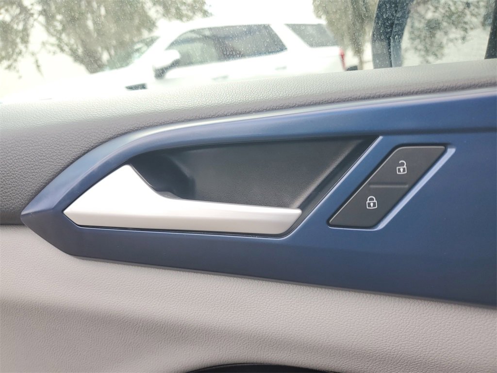 Used 2022 Volkswagen Taos SE image 64