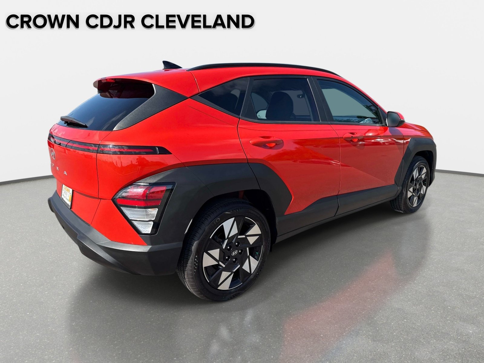 Used 2024 Hyundai Kona SEL FWD image 5
