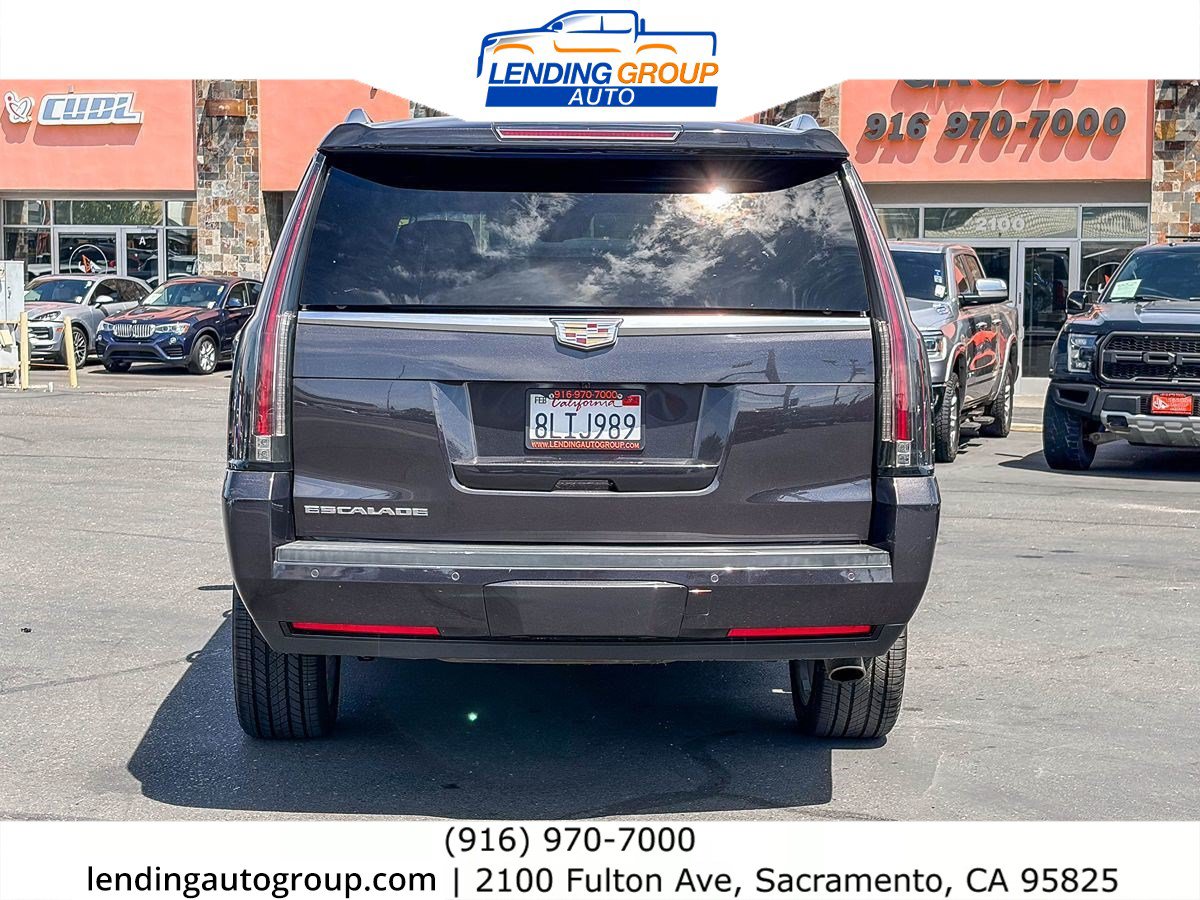 Used 2016 Cadillac Escalade ESV Luxury AWD/4WD image 3