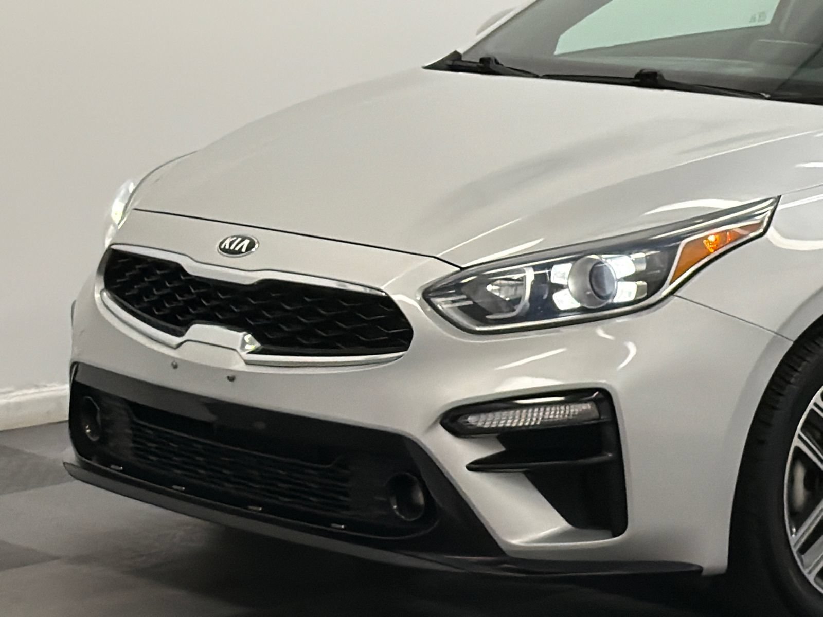 Used 2020 Kia Forte EX w/ EX Special Edition FWD video 2