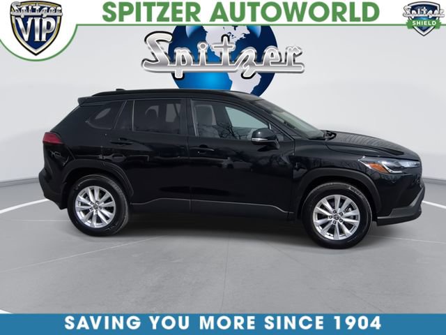 Used 2024 Toyota Corolla Cross LE image 10