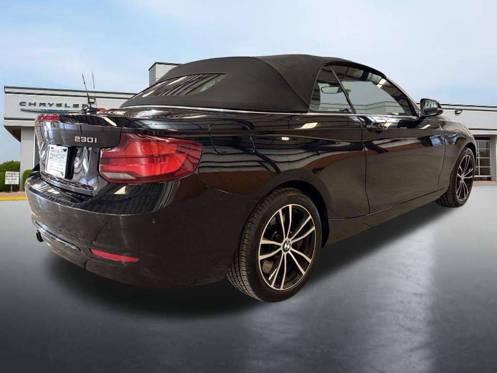 Used 2021 BMW 230i xDrive Convertible w/ Premium Package image 5