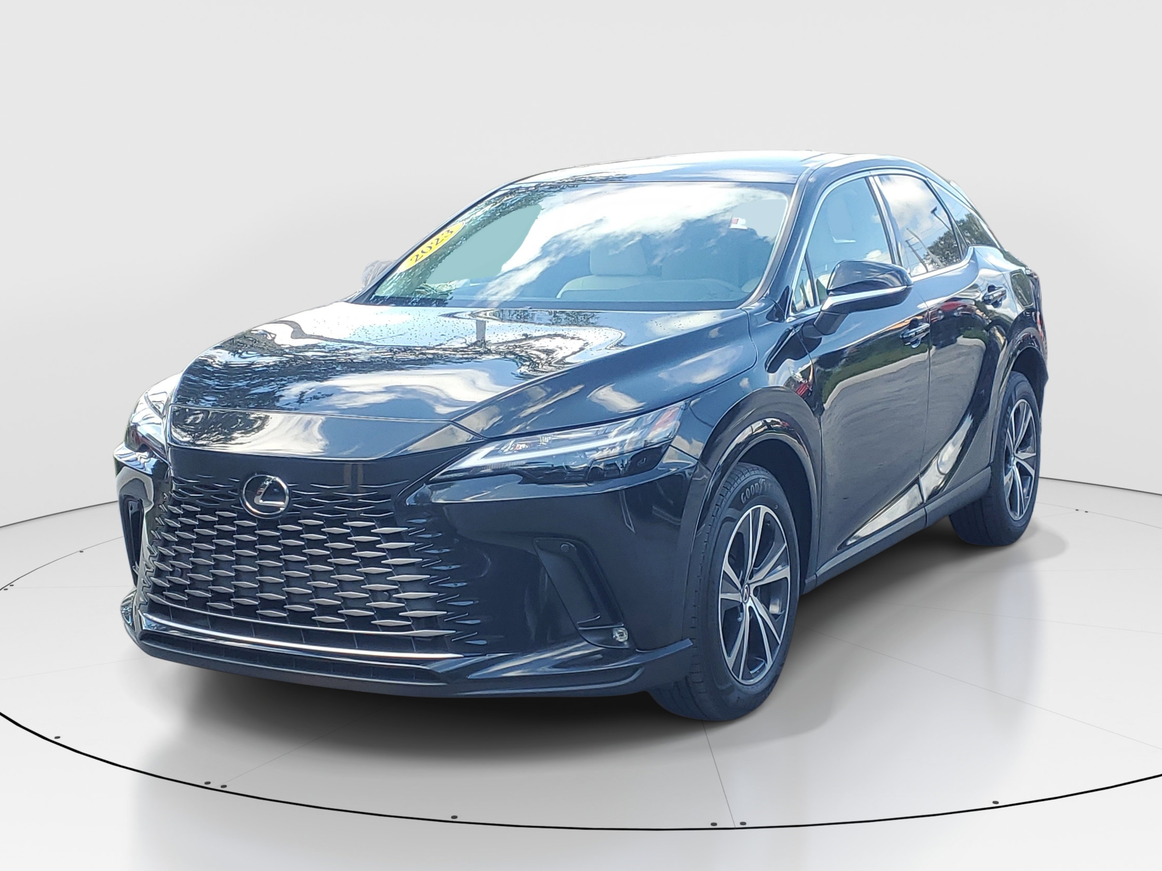 Used 2023 Lexus RX 350 FWD image 3